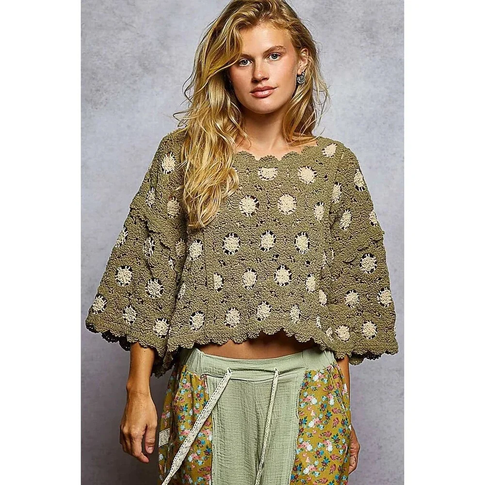 POL Contrast Crochet Cropped Knit Top